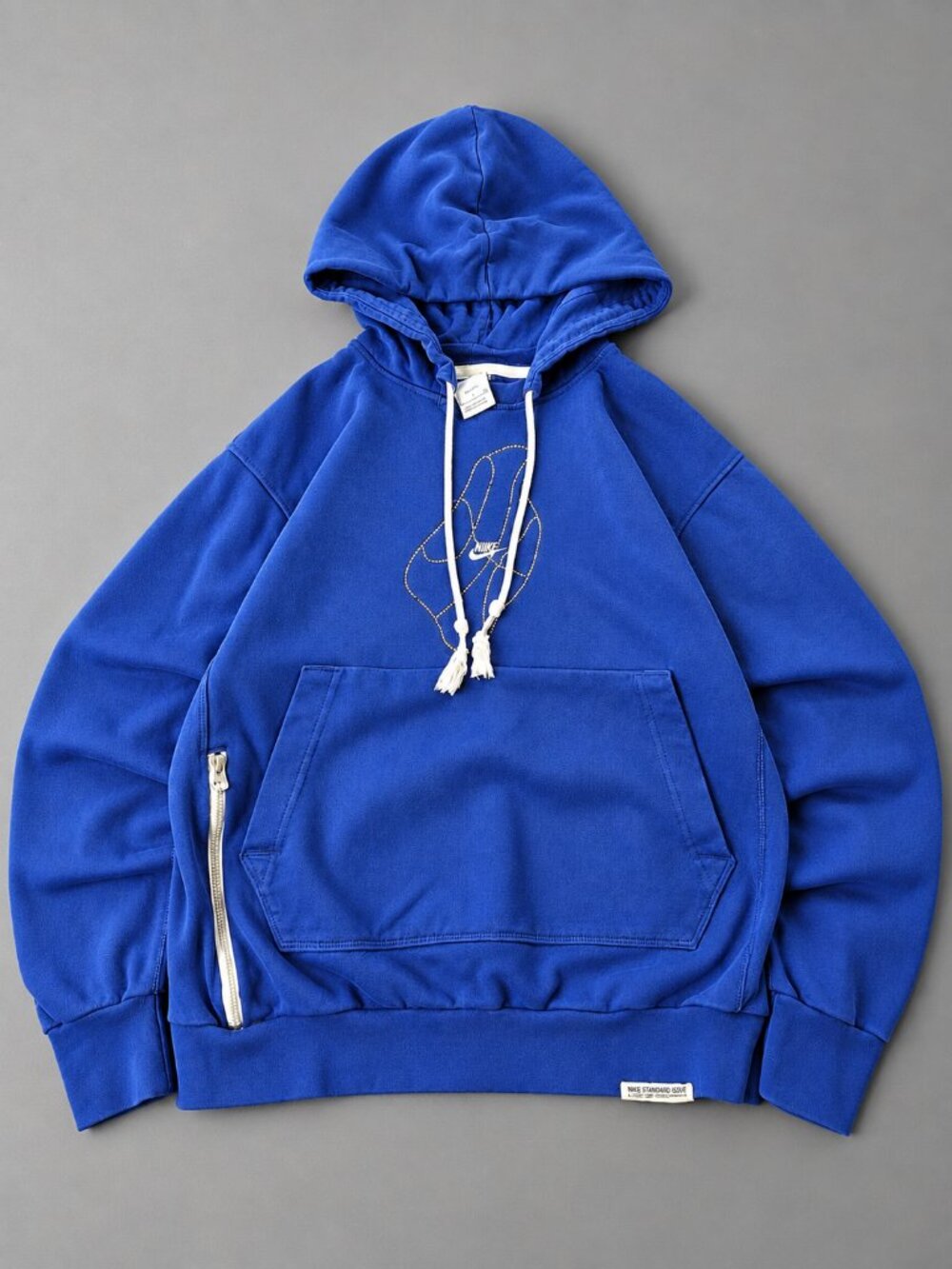 Nike Men’s Standard Issue Dri-FIT Basketball Hoodie Blue Size S